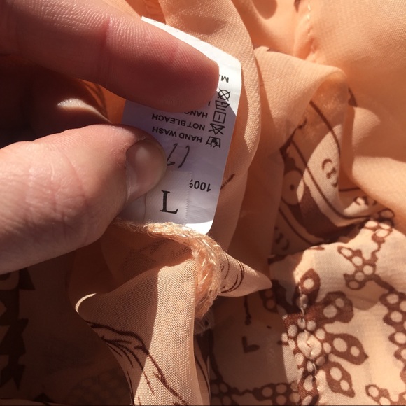 Bohemian sheer kimono with bull on back - Picture 4 of 6